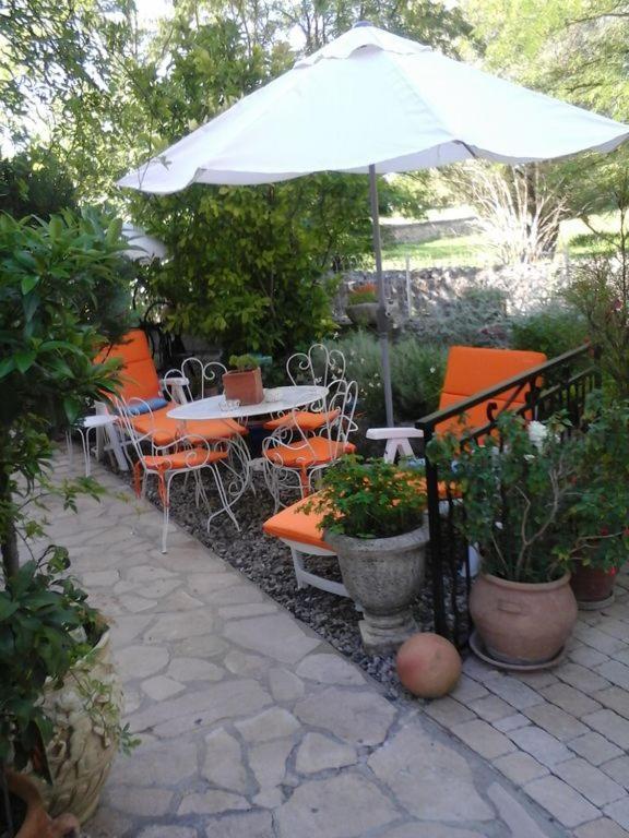 Apartamento L'Oustale Ruoms Exterior foto